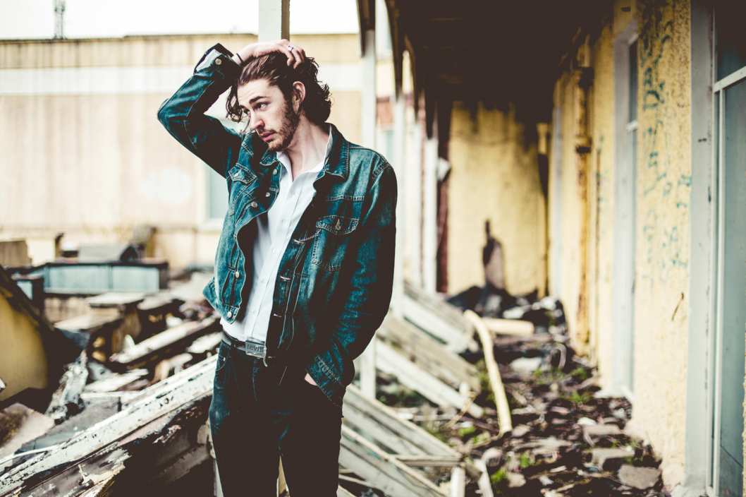 Descubre todo sobre Hozier: su historia, estilo musical, mejores canciones, álbumes y conciertos