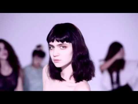 Grimes - Vanessa