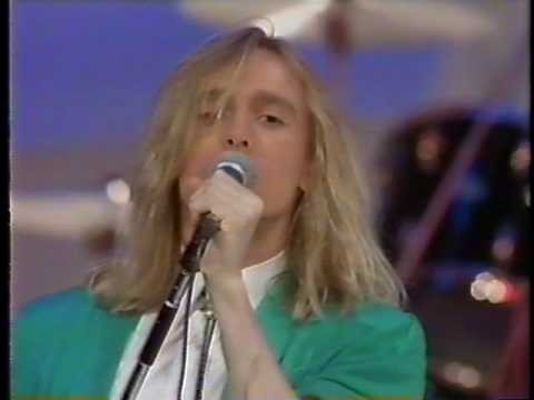 Ain't That A Shame (live)