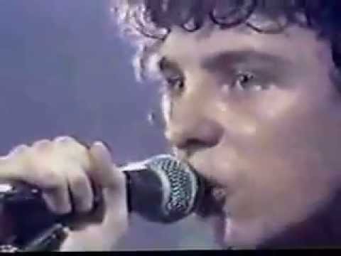 Bored Teenagers (live)