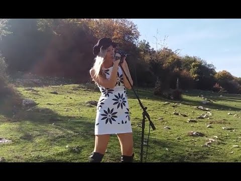 Sounds from another dimension
