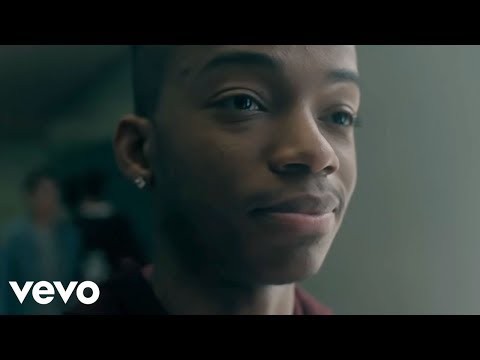 Logic - 1-800-273-8255 Ft. Alessia Cara, Khalid