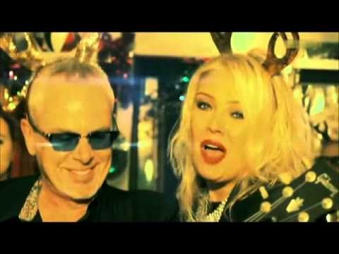Rockin' Around The Christmas Tree