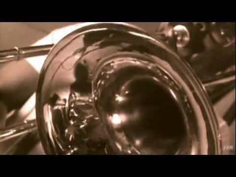 Steve Winwood - Roll With It