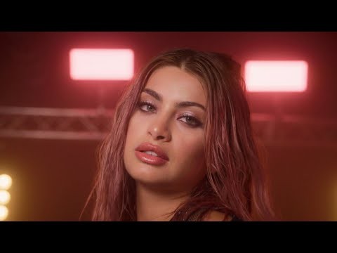 M.i.a.