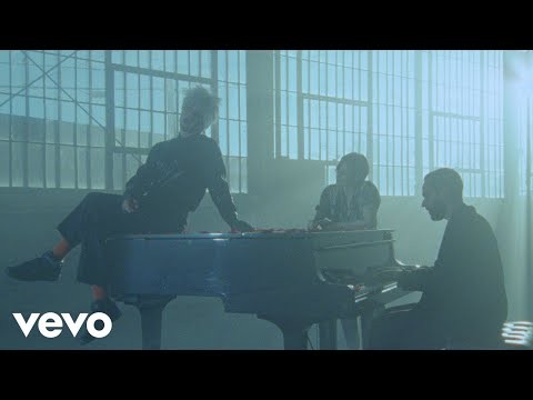 Dancing In Babylon (feat. Christine And The Queens)