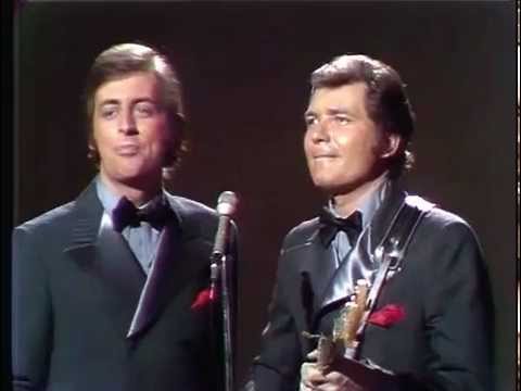 Flowers On The Wall - Live