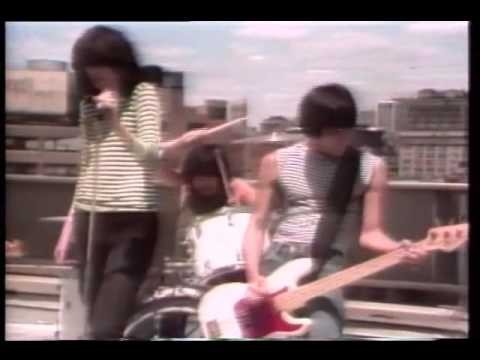 The Ramones - We Want the Airwaves