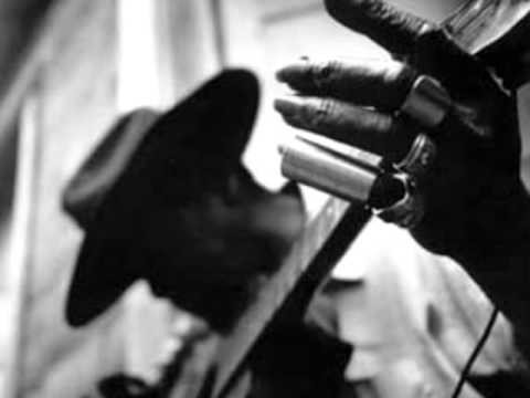 Howlin' Wolf - Evil