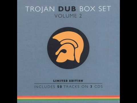Revolutionaries - roots man dub