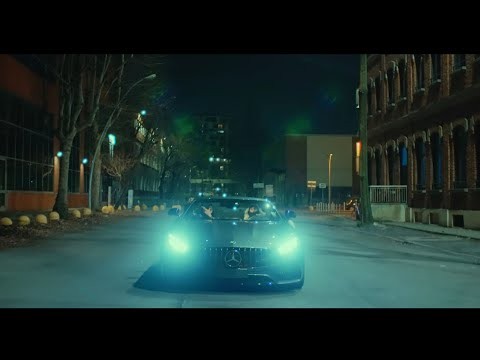 Jeans (feat. Capo Plaza)